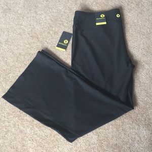 NWT xersion XL black workout pants